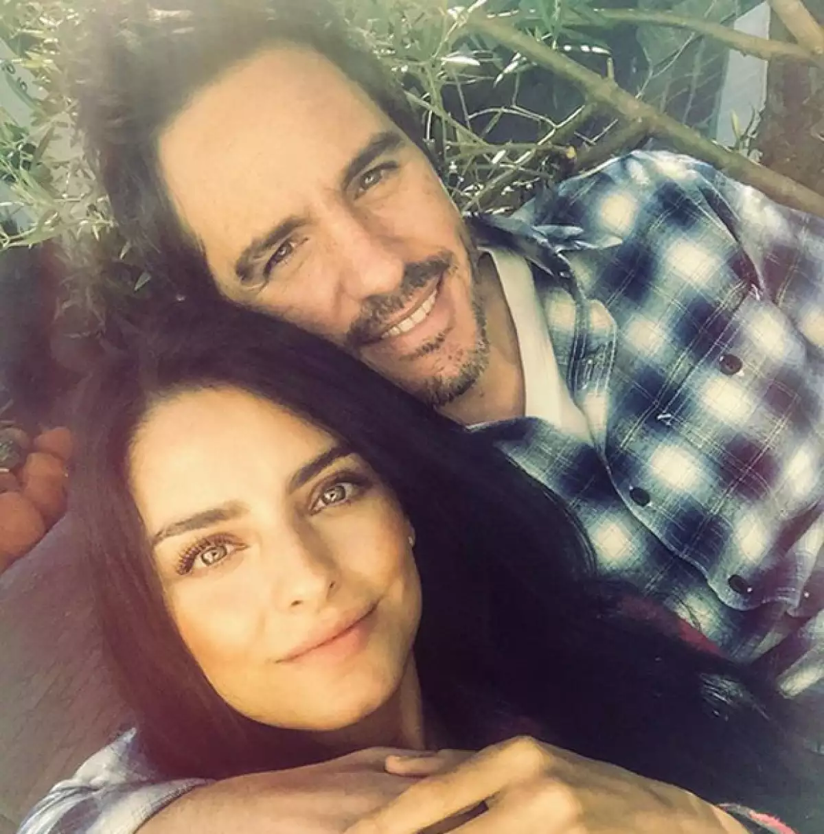 Aislinn y Mauricio nos han enamorado con cada foto que compartieron durante sus dos años como novios.