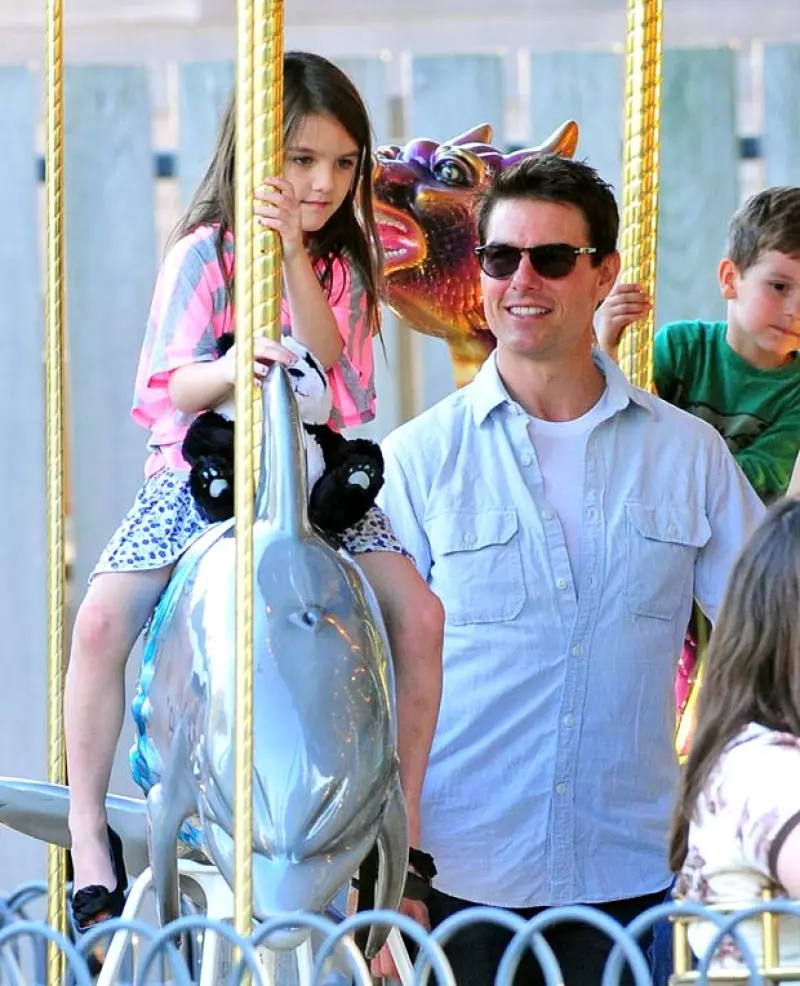 Como buen seguidor de la Cienciología, dicen que el actor cree firmemente que la hija que tuvo con Katie Holmes está poseída, ¿será?