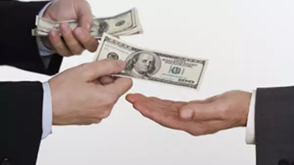 Las transacciones de las filiales hacia las matrices, por más de 25% del capital básico, requerirán autorización. (Foto: Getty Images)