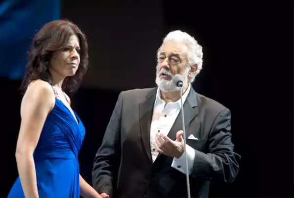 Plácido Domingo y Ana María Martínez