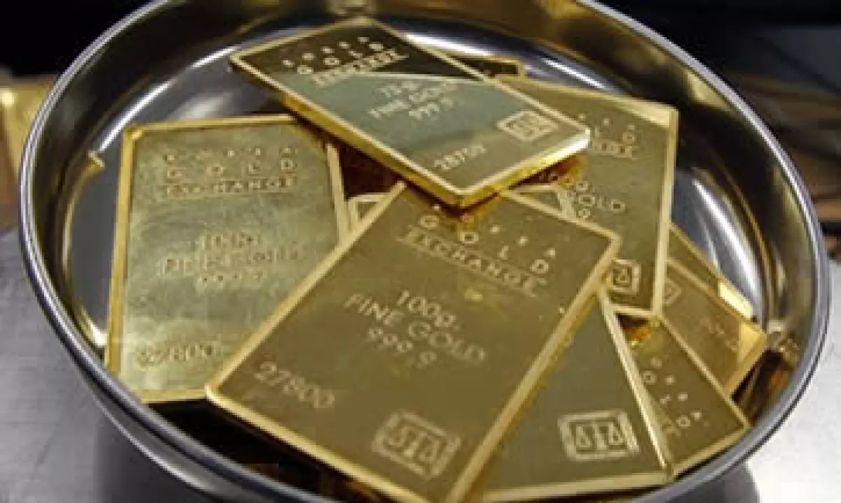 El oro ha ganado 8% este mes, impulsado por los flujos de fondos que salen de las acciones, los bonos y las monedas. (Foto: AP)