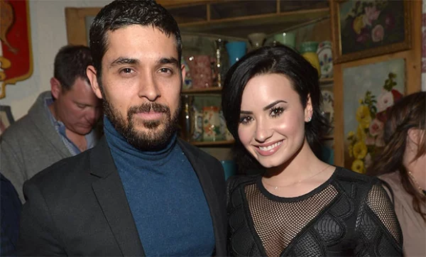 Tras casi seis años de novios, Demi y Wilmer decidieron terminar su relación.