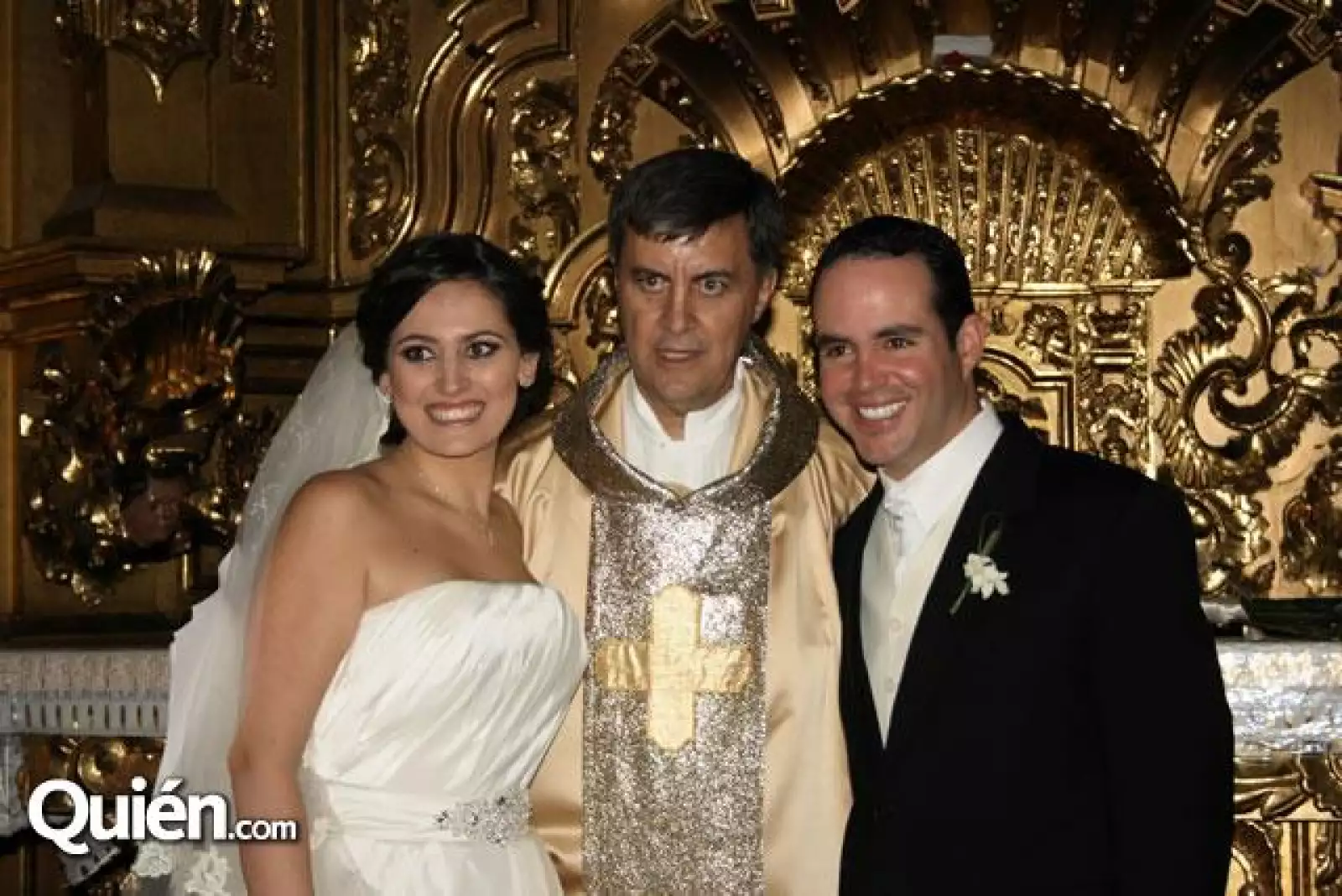 Marcela Zapata,Padre Eduardo Córdoba Bautista y Alan Ávila
