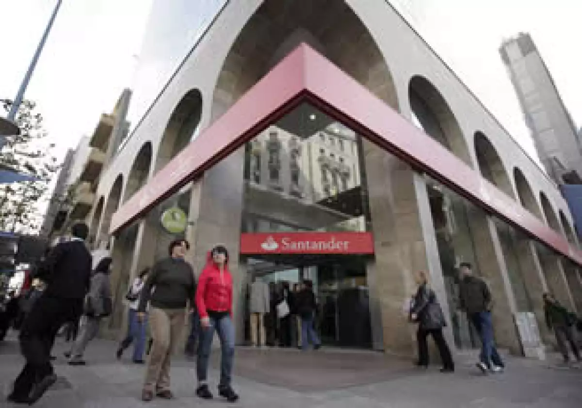 De 8,943 mde que Santander cosechó en 2010, 3013 mde fueron generados por Brasil. (Foto: Archivo Reuters)