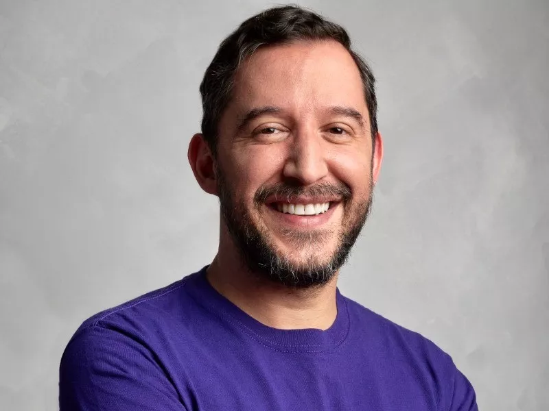 ivan-canales-nu-mexico-banco