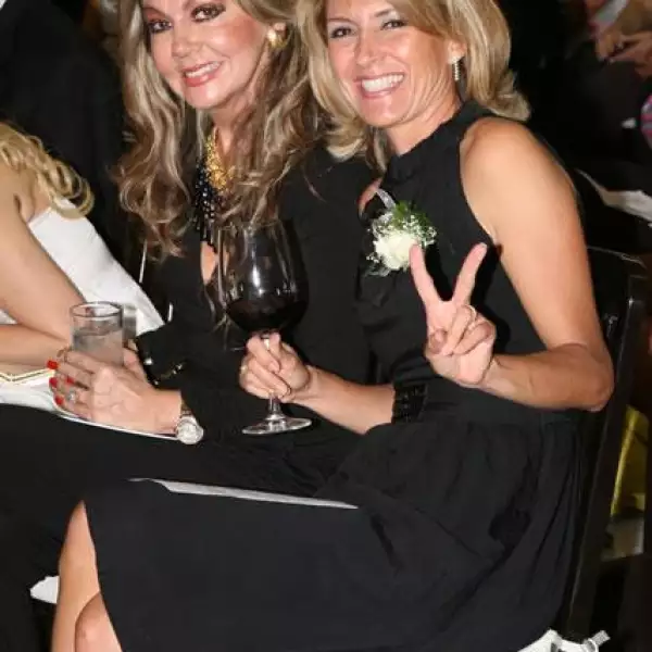 Subasta Nosotros Por los Niños con Cáncer