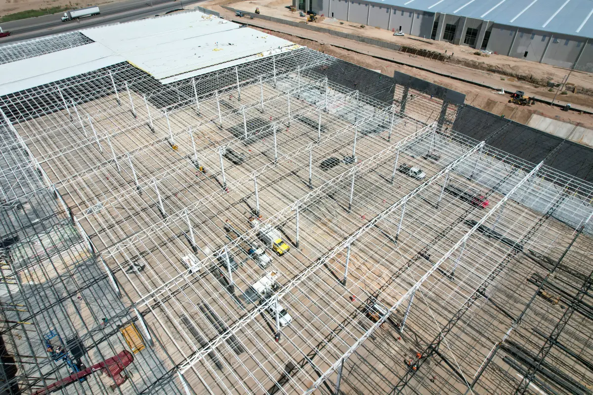 Aranceles de Trump a México afectan la construcción y ocupación de naves industriales