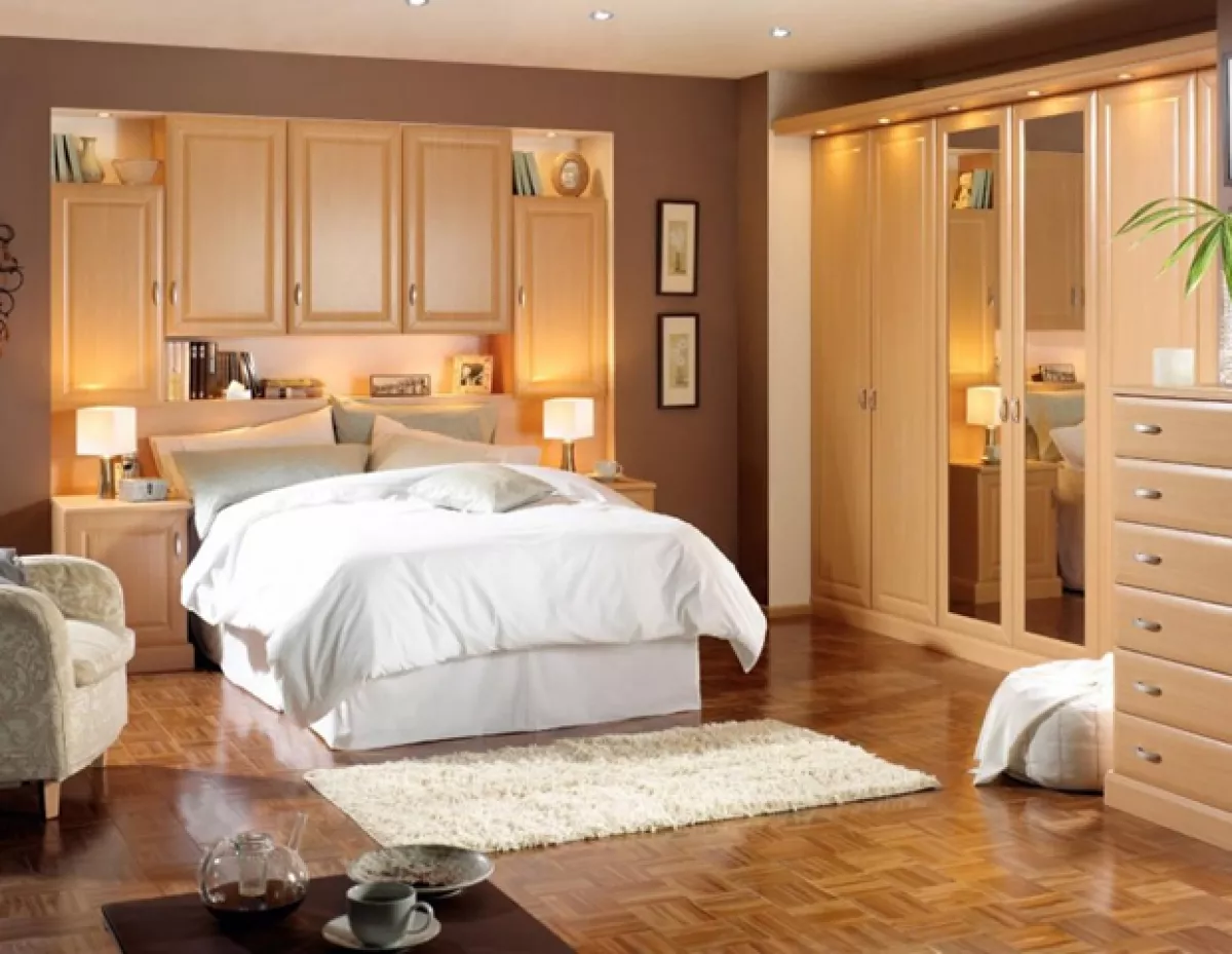 Tu recámara es uno de los espacios más importantes. Coloca tu cama en posición comando.