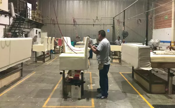 Trabajador de Industrias Freg en Guadalajara, Jalisco.