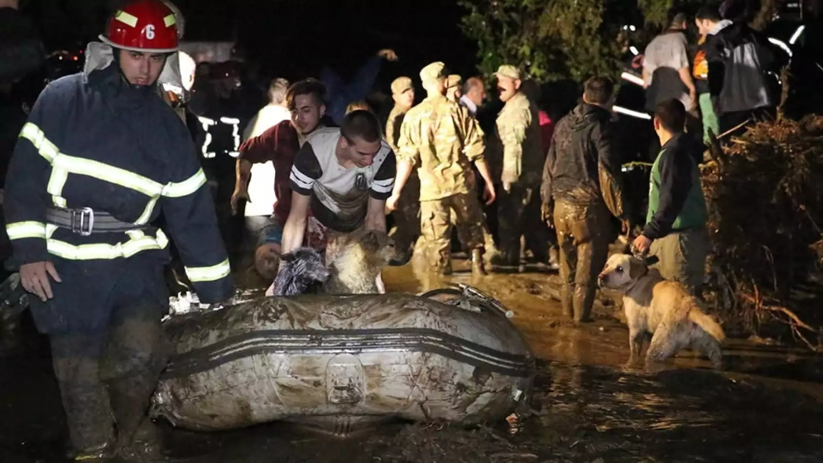 Tbilisi evacuaciones Georgia inundaciones