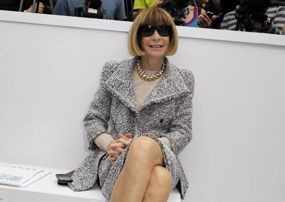 La famosa editora de Vogue Estados Unidos cumple hoy 62 años. Conoce los detalles de su vida, desde su trayectoria hasta por qué la llaman `Nuclear Wintour´.