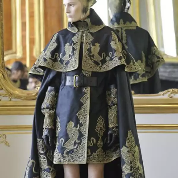 Colección Otoño-Invierno 2010-2011 de Alexander McQueen.