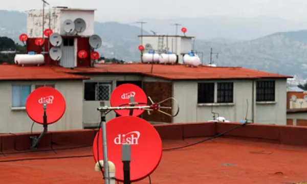 Hasta ahora, los propietarios de los contenidos no habían concedido a los operadores de TV restringida los derechos digitales para vender sus programas. (Foto: Reuters)