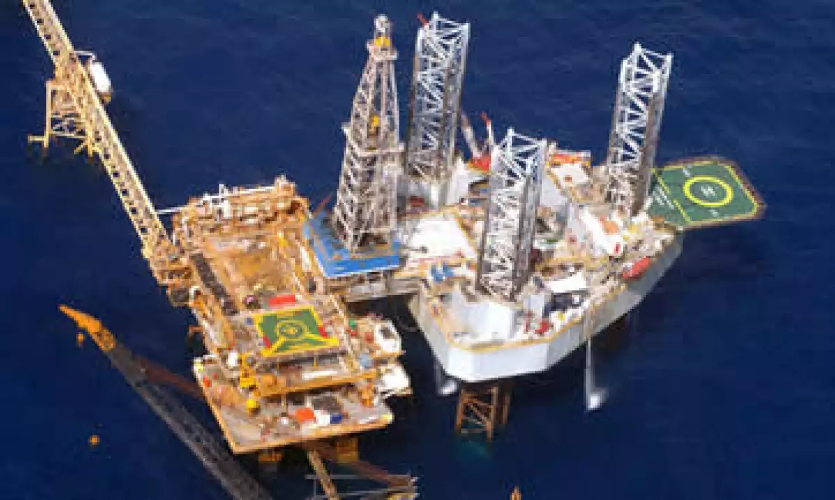 En el territorio y las costas de Tabasco se desarrollan diversas actividades petroleras. (Foto: Cortesía Pemex)