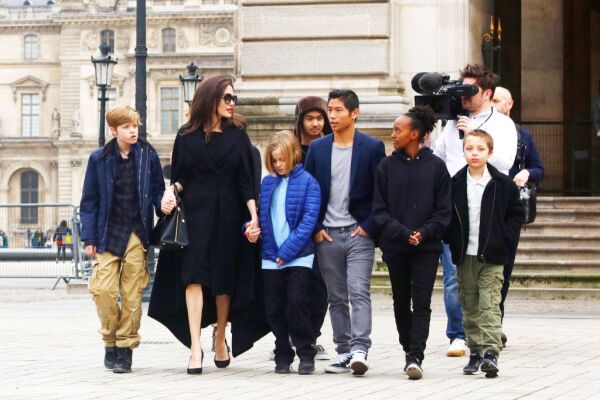 Angelina Jolie y sus hijos