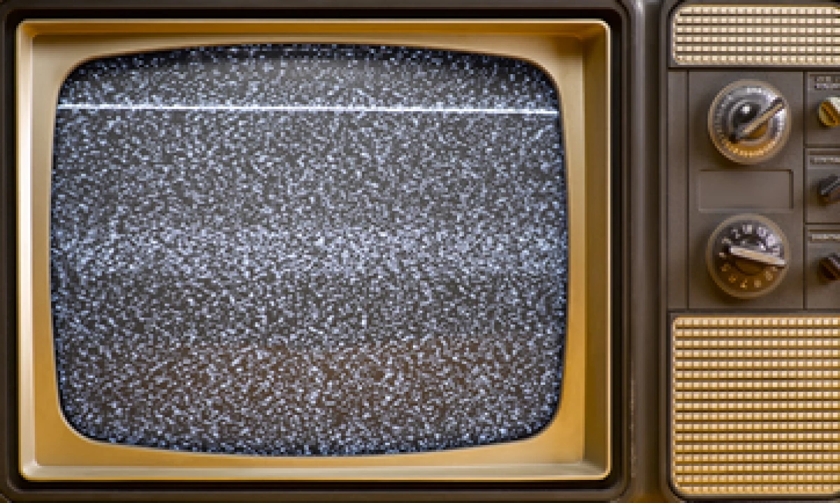 Es importante que el público que compre un nuevo aparato de televisión considere la adquisición de un televisor digital, recomendó la Cofetel. (Foto: Getty Images)