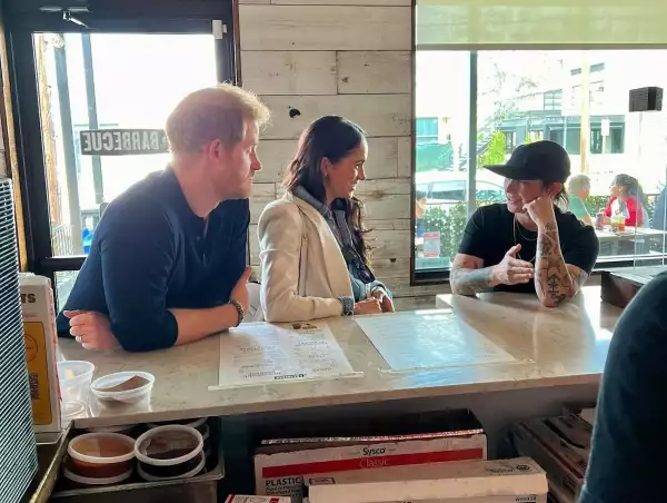 El príncipe Harry y Meghan Markle visitan un barbecue en Austin, Texas