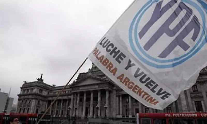 El Gobierno argentino expropió YPF a Repsol hace más de un año sin pagar una compensación. (Foto: Reuters)