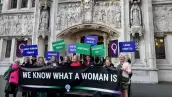 El Supremo del Reino Unido debate cómo "definir" legalmente a una mujer