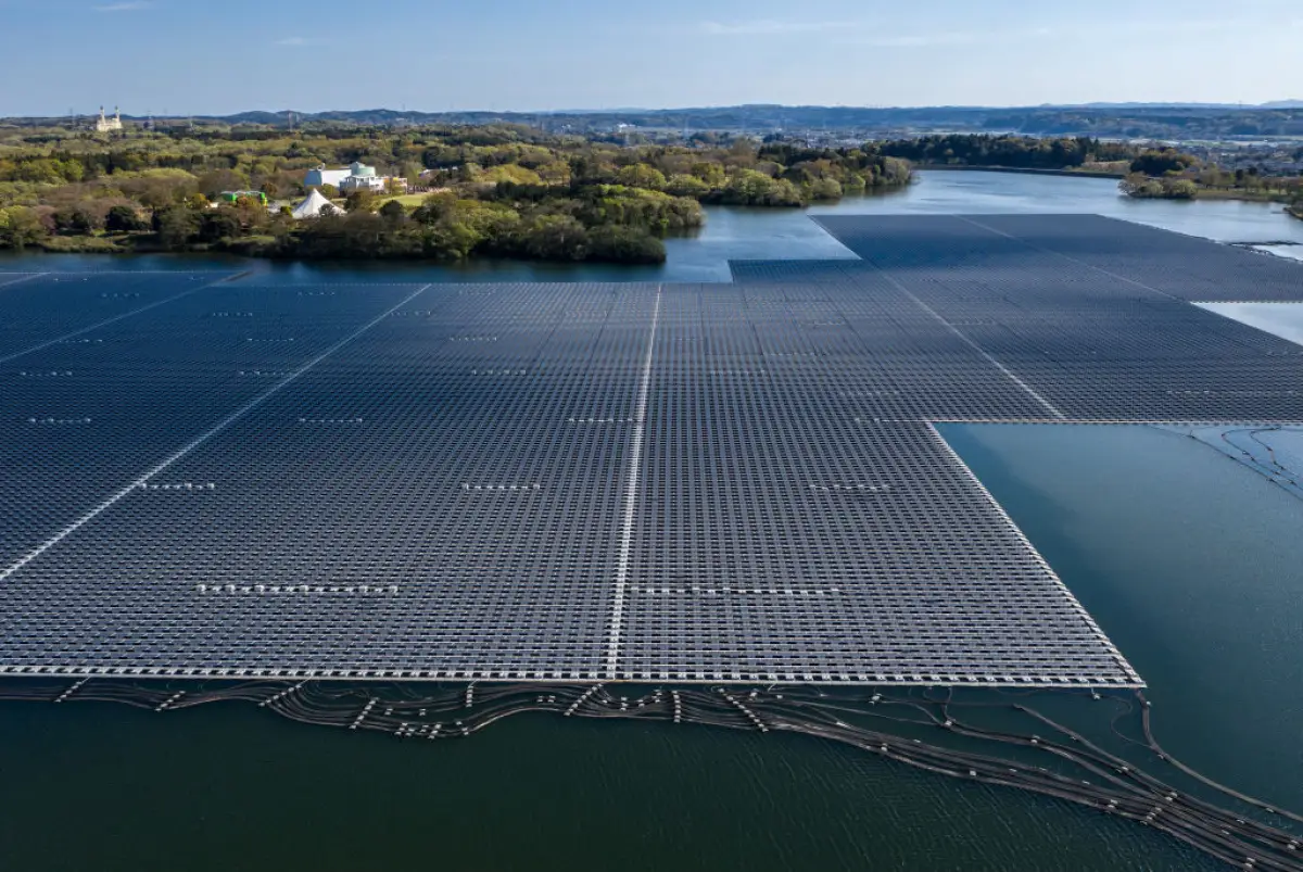 Energía limpia sobre el agua: así será la central solar flotante de la CFE