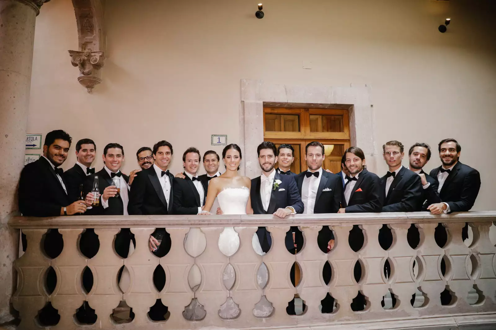 novios y amigos.jpg