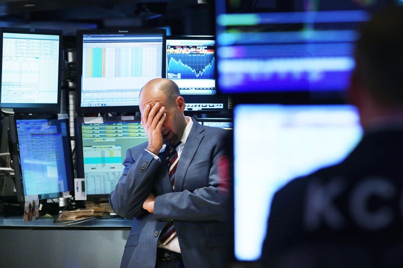 Las empresas reportarán ganancias poco alentadoras durante los tres primeros meses del año, pronostican analistas.