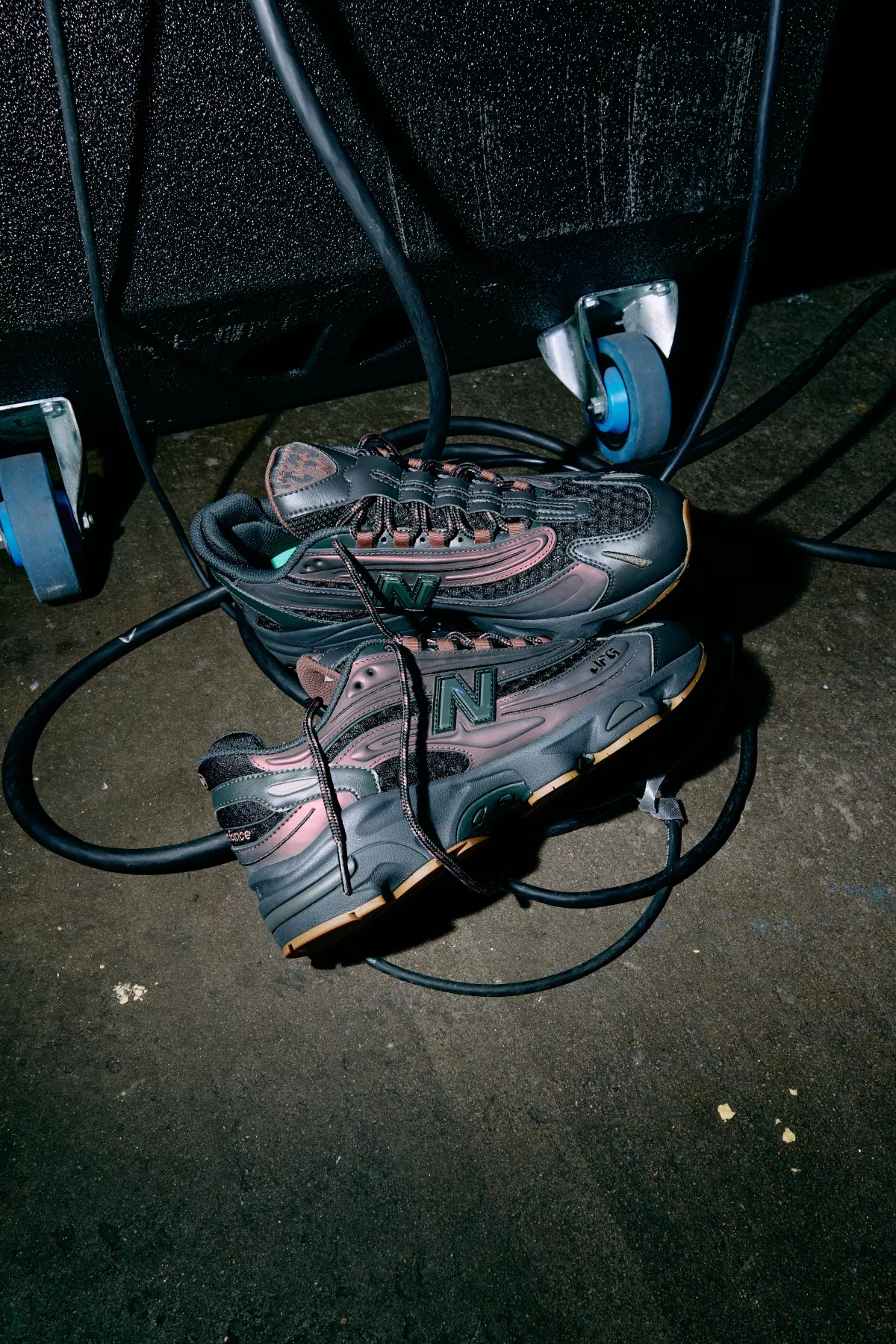 New Balance colabora con Joe Freshgoods para lanzar los sneakers más dosmileros
