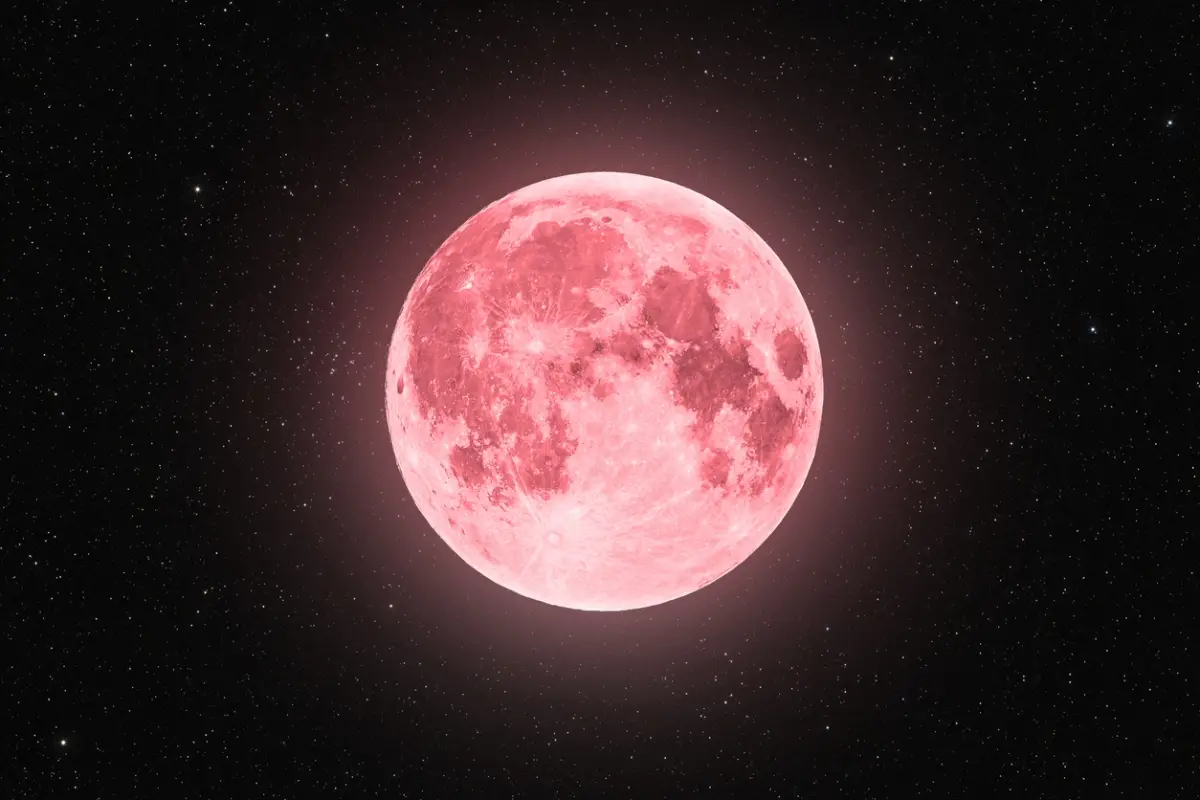 Luna llena en abril 2025: ¿cuándo es y por qué se llama Luna rosa?