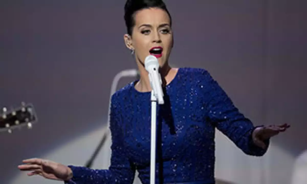 Katy Perry protagonizó el espectáculo de medio tiempo del Super Bowl. (Foto: Getty Images)
