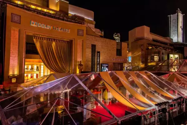 Se espera que llueva para esta edición, por lo que las medidas preventivas ya se están tomando.