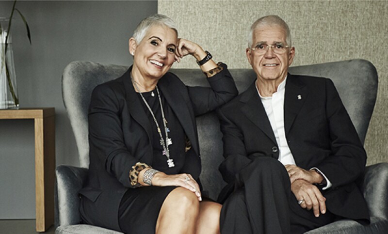 Rosa Oriol y Salvador Tous, padres de Rosa Tous, crearon un nuevo lenguaje en la firma, creando piezas con gran creatividad y sofisticación.