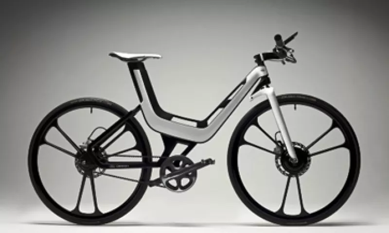 La E-Bike cuenta con un cuadro trapezoidal hecho de aluminio y carbono que pesa apenas 2.5 kg. (Foto: Cortesía)