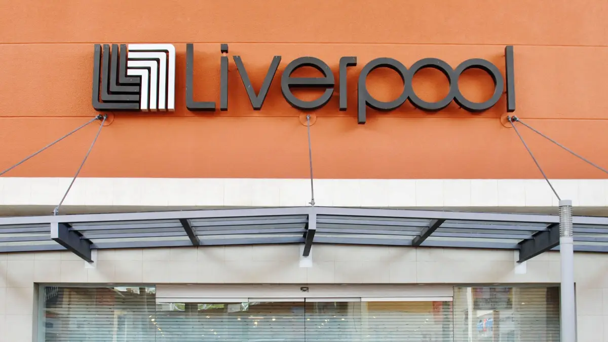 Liverpool sufre caída de 17% en utilidades: los clientes compran menos pero no es su único problema 