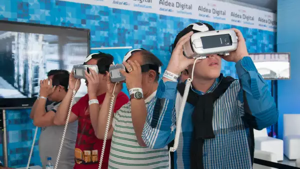 (Asistentes a la Aldea Digital de Telmex)
