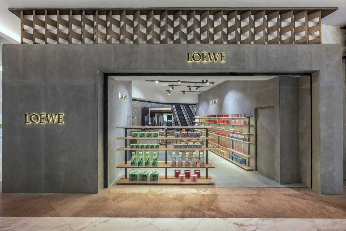 loewe-pop-up.jpg