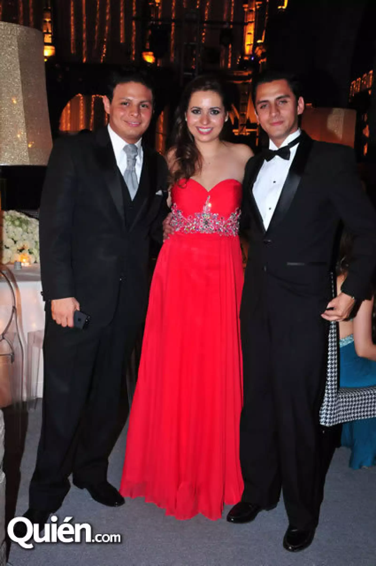 Giovanni Medina,Erika Manjarrez,Luis Thomas