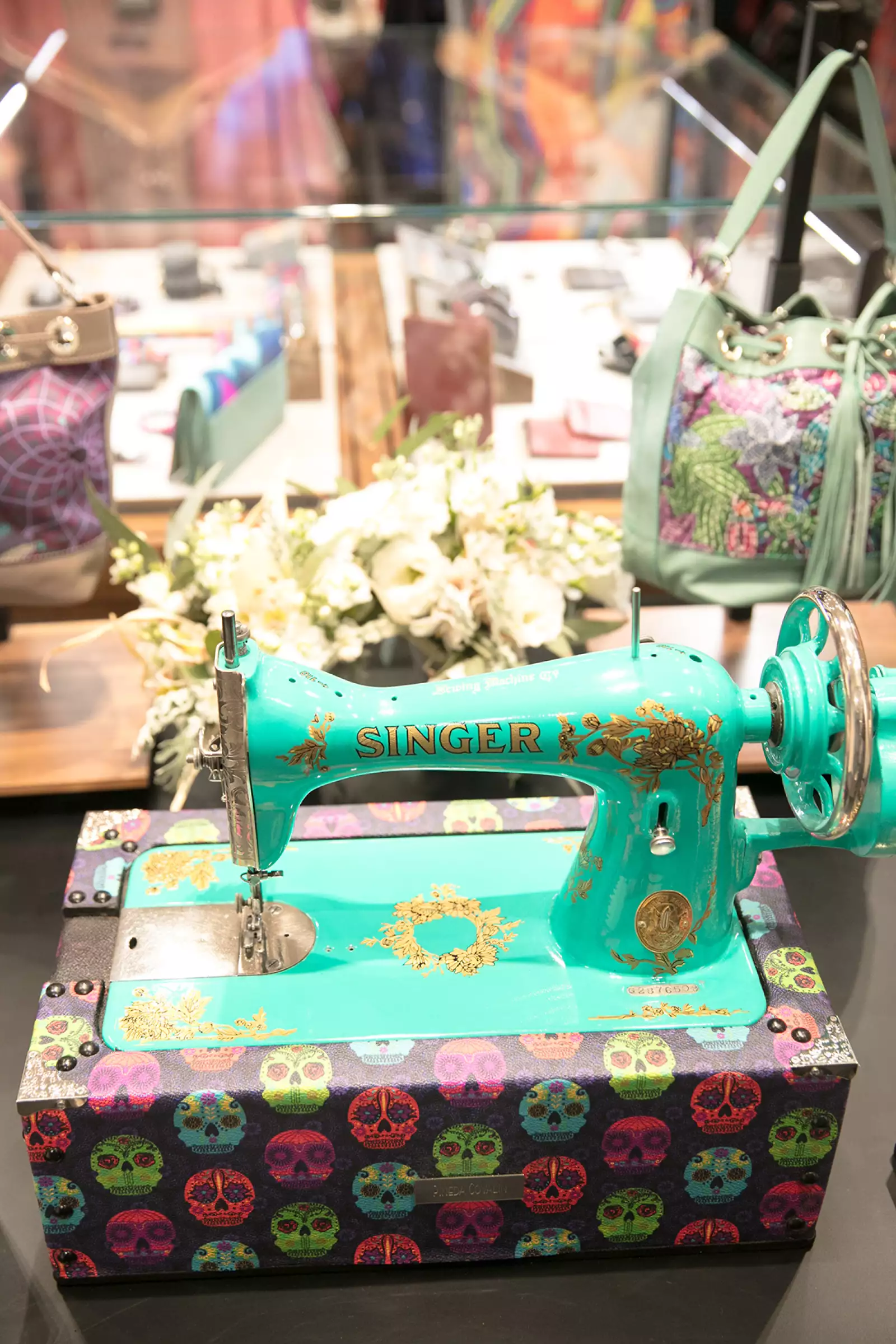 Lanzamiento de las argollas matrimoniales de Pineda Covalín