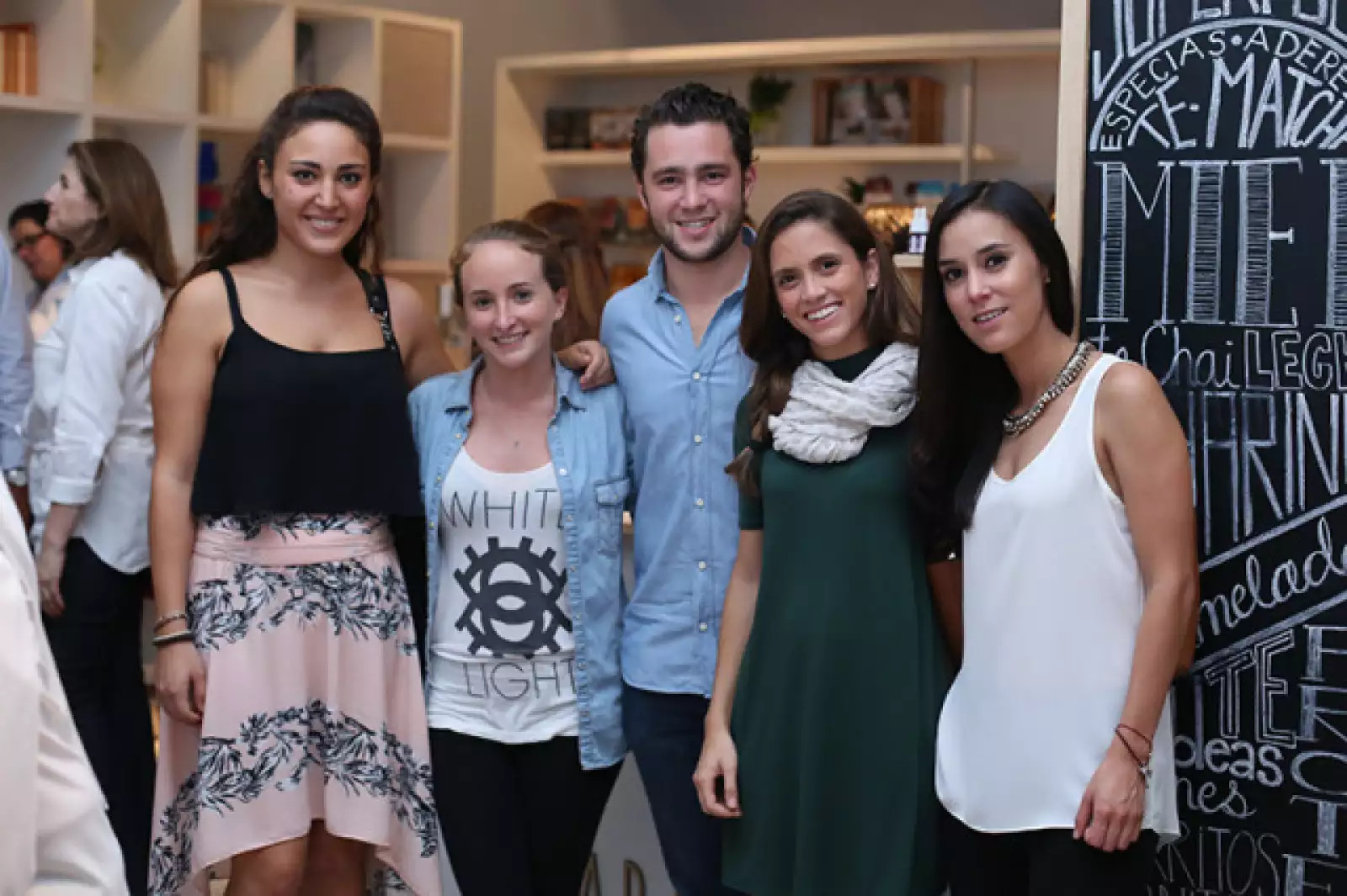 Ana Paula Soto, Susana Torres, Carlos Esquer, Sofía Zula y Marcela Su