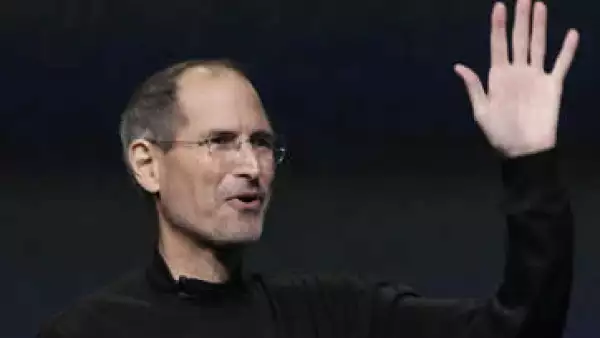 Steve Jobs cambió el mercado de la música con el reproductor de bolsillo iPod. (Foto: AP)