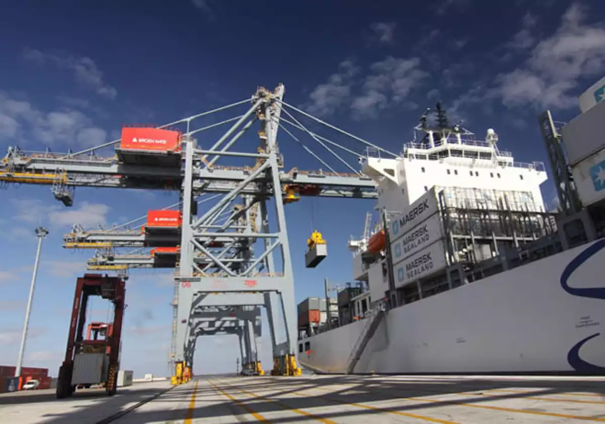 Puerto de Montevideo Uruguay Maersk