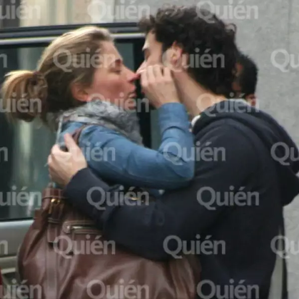 Con estas imágenes nos quedó más que claro que no hay vuelta atrás, el empresario y la actriz son felices y están muy juntitos.