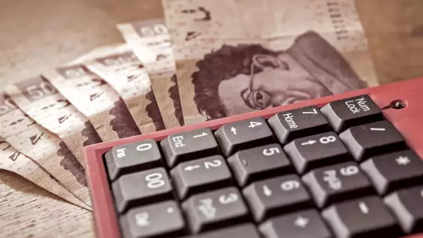 Los envíos de dinero a México subieron 5.7% en marzo respecto al mes previo, según cifras de Banxico.