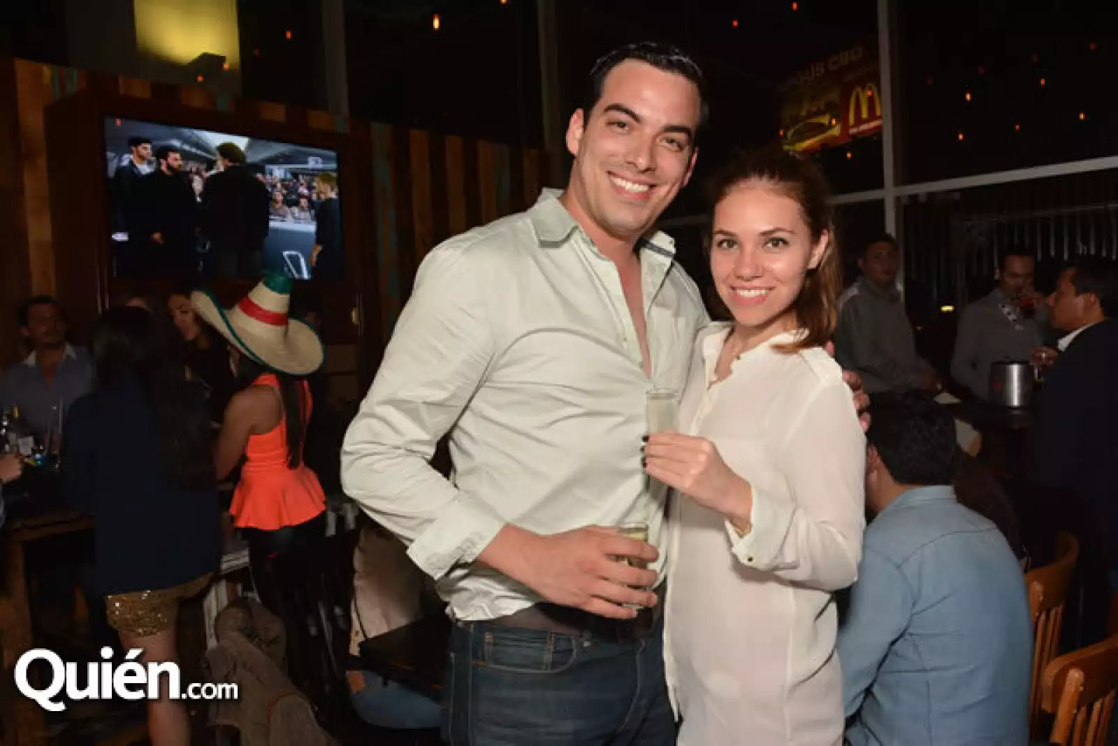 Raúl Gallegos y Diana Navarro