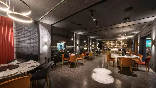 Imagen del restaurante Priceless with Estoril, que  surge como un espacio ideal para generar experiencias gastronómicas multisensoriales y ultrapersonalizadas.