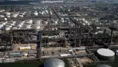Pemex compra a Shell su porcentaje en la refinería de Deer Park, en Texas