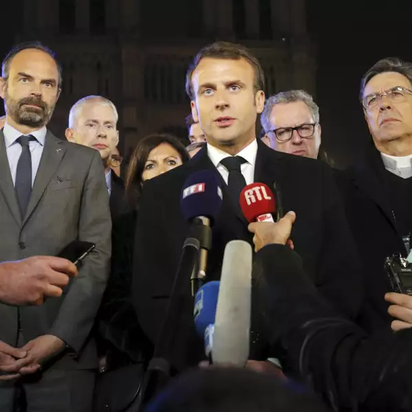 Incendio Notre Dame-Macron