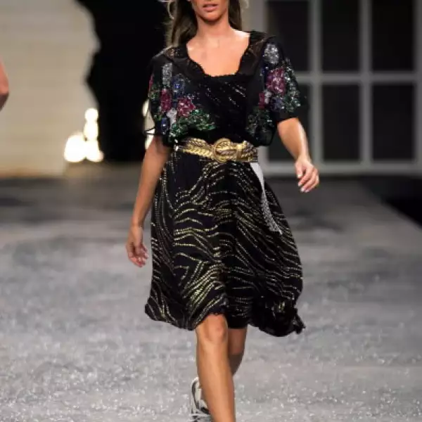 Fashion Week en Río con la colección Primavera-Verano 2006 para Colcci.