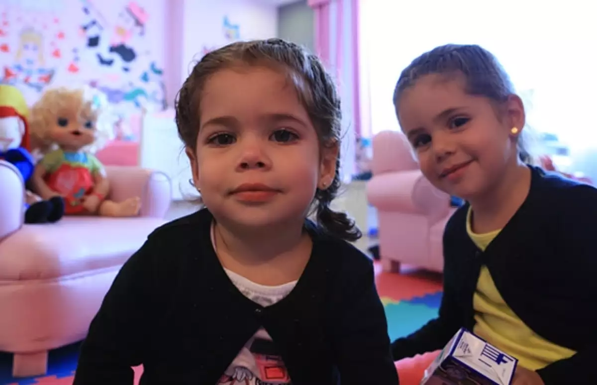 En su juventud pensaba que iba a ser una mala madre porque le encantaba la fiesta, pero ahora es una mamá ejemplar con sus tres hijos.