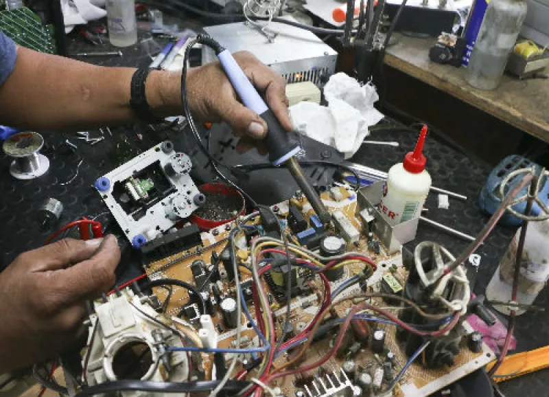 reparaci�n de electr�nicos