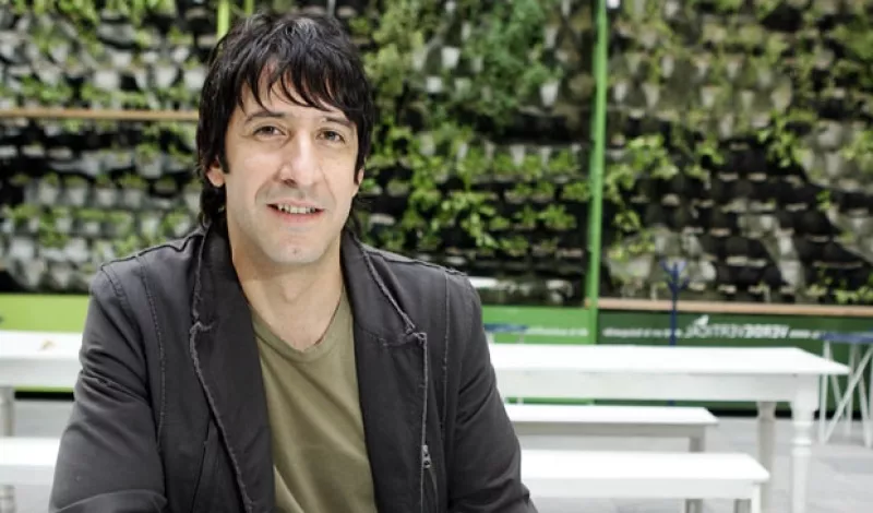 El actor aseguró que desde que nació su hija, la vida le cambió por completo. Además presumió que la pequeña Leonor se parece solamente a él.